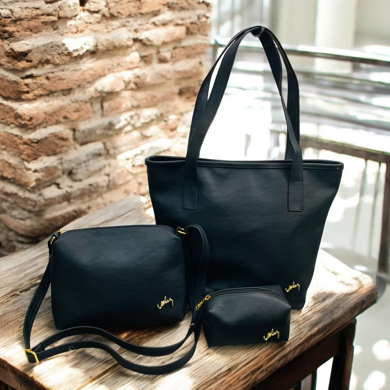 👜 Trío Bolsos en Cuero Forever 👜 + Guia Gratis para Cuidar tus Productos en Cuero